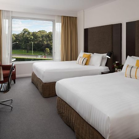 Rydges Bankstown Hotel Exterior photo