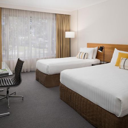 Rydges Bankstown Hotel Exterior photo
