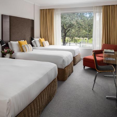 Rydges Bankstown Hotel Exterior photo